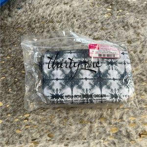 Thirty-one Clear Clip Pouch- Indigo Burst